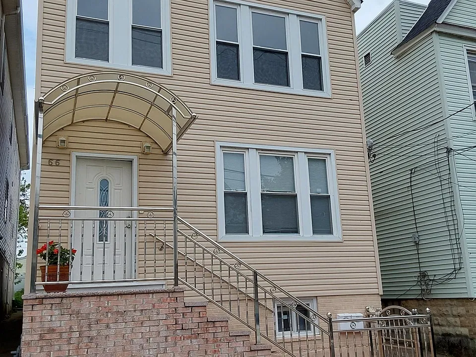 66 Pamrapo Ave #2