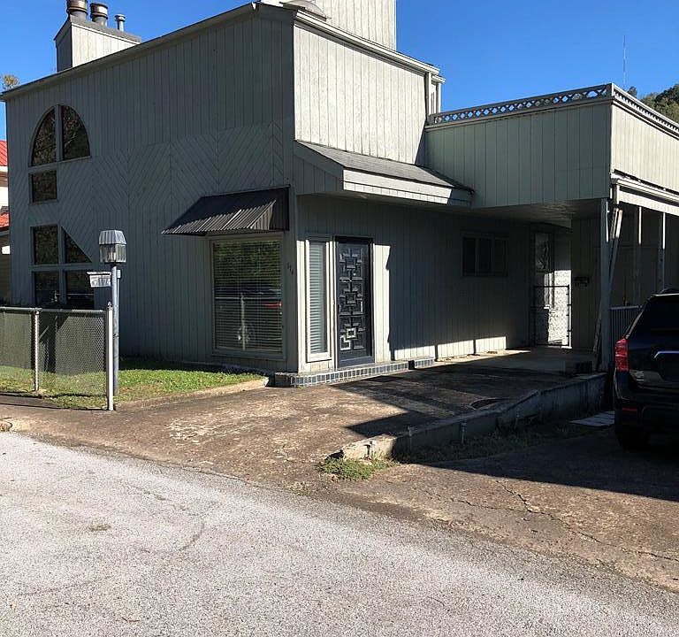 1st image of 174 Riverview Dr