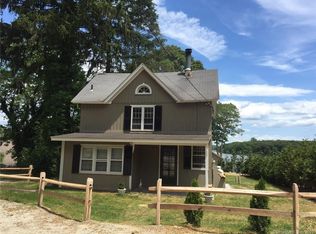 173 Saybrook Rd, Essex, CT 06426