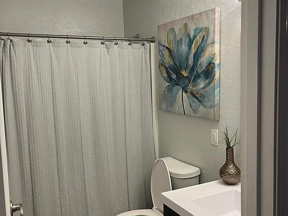 5th image of 2275 N Cable Rd APT 6