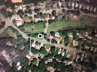 Trescott St, Huntington station, NY 11746