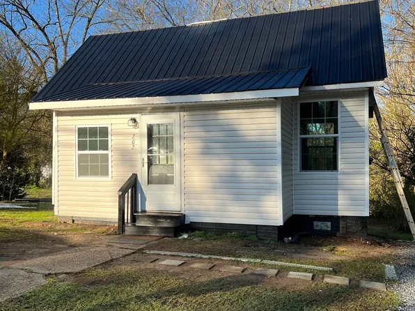 202 Granite St, Hogansville, GA 30230