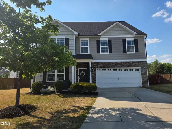2629 Fortrose Ln, Fuquay Varina, NC 27526