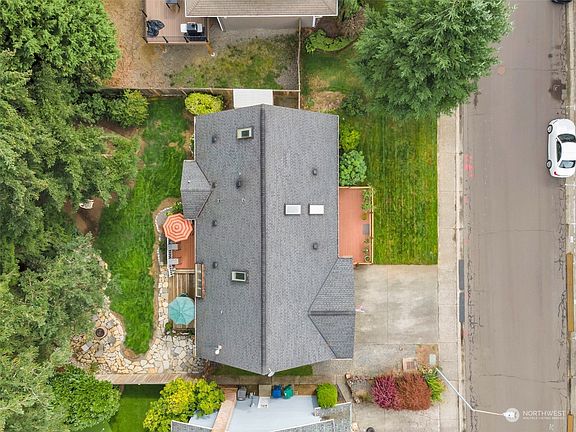 2nd image of 14262 122nd Avenue NE