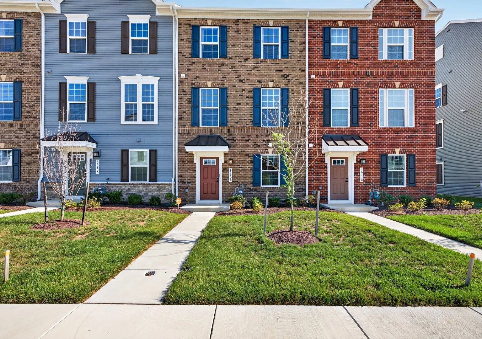 Beautiful 4lvl Townhome in Southlake — Photo 1