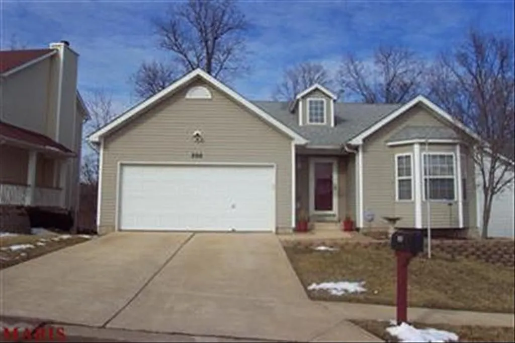 300 Wynstay Ave photo 1