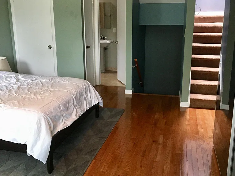 925 Main St — Photo 5