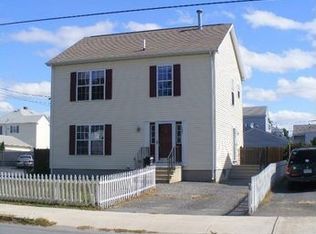 162 Vale St, Fall River, MA 02724