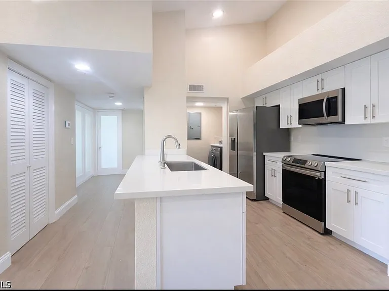 4122 Residence Dr #117 — Photo 3
