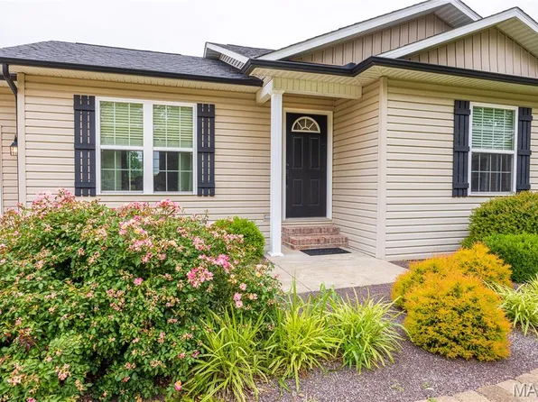 251 Eagles Crossing Cpe, Cape Girardeau, MO 63701