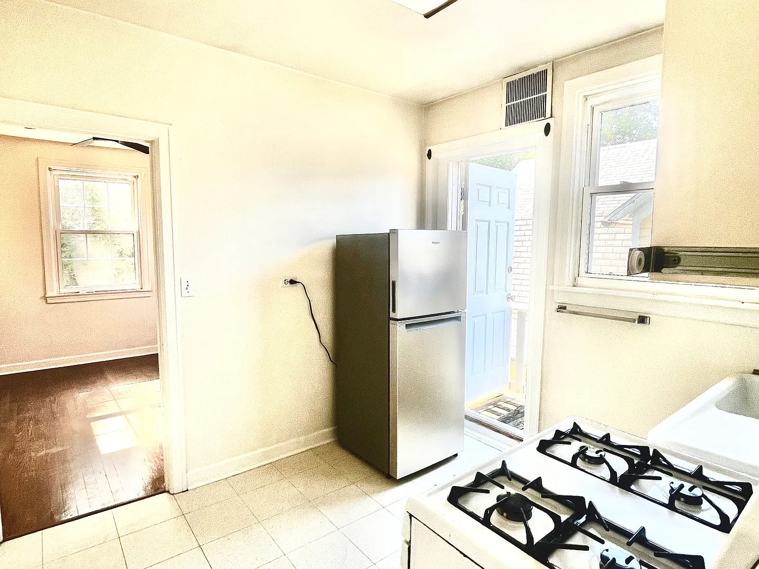 1 bed, $1,400 — Photo 3