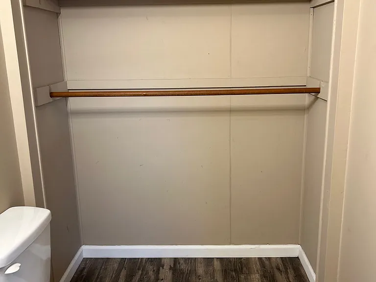 1610 Columbus St SW #A — Photo 11