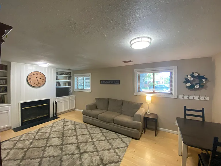 3287 S Oneida Way — Photo 8