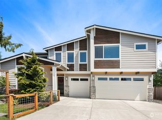 8721 218th St SW, Edmonds, WA 98026