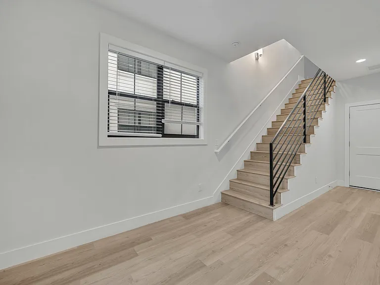 62 W Jersey St #13 — Photo 21