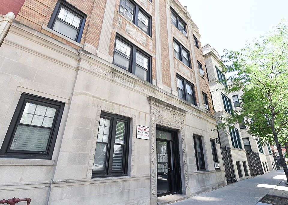 1st image of 511 W Belmont Ave #62