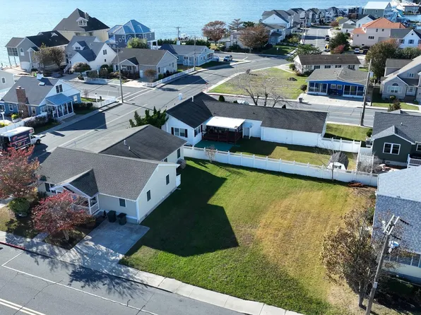 8703 Mediterranean Dr, Ocean City, MD 21842