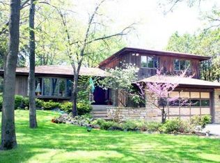 8622 Lakeshore Dr, Pleasant Prairie, WI 53158