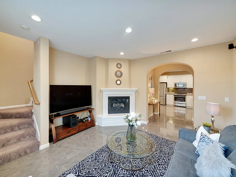 9732 Belladonna Dr — Photo 9