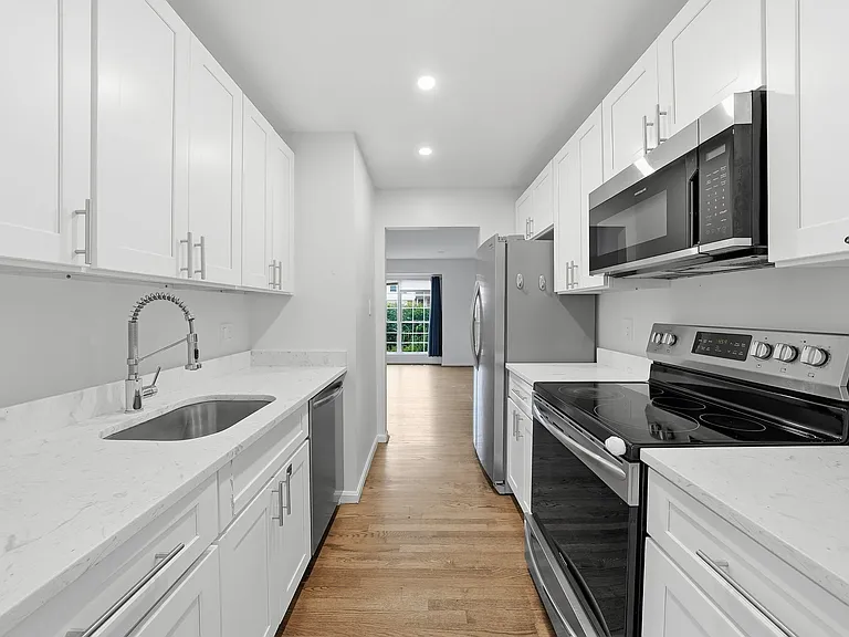 1603 Ingram Ter — Photo 6