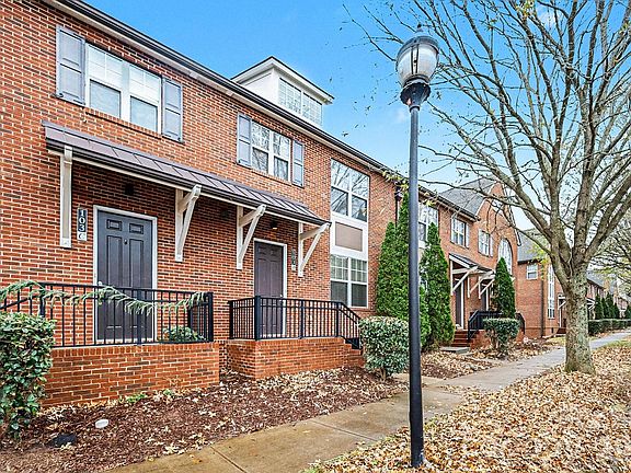 2nd image of 103 Steinbeck Way APT D
