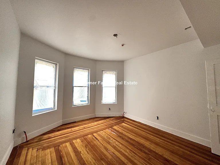 82 Marion St #1 — Photo 14