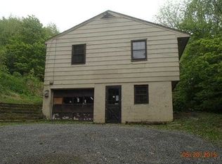 1472 Berry Rd, La Fayette, NY 13084