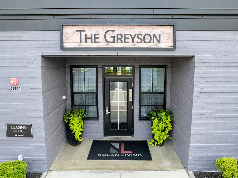 The Greyson — Photo 12