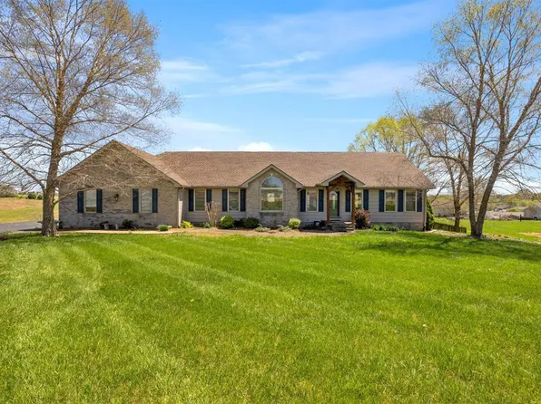 4138 Old Munfordville Rd, Cave City, KY 42127