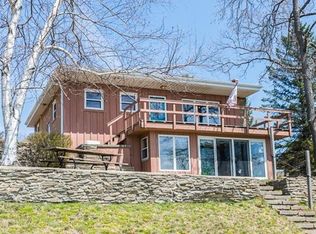 507 Glazier Rd, Chelsea, MI 48118