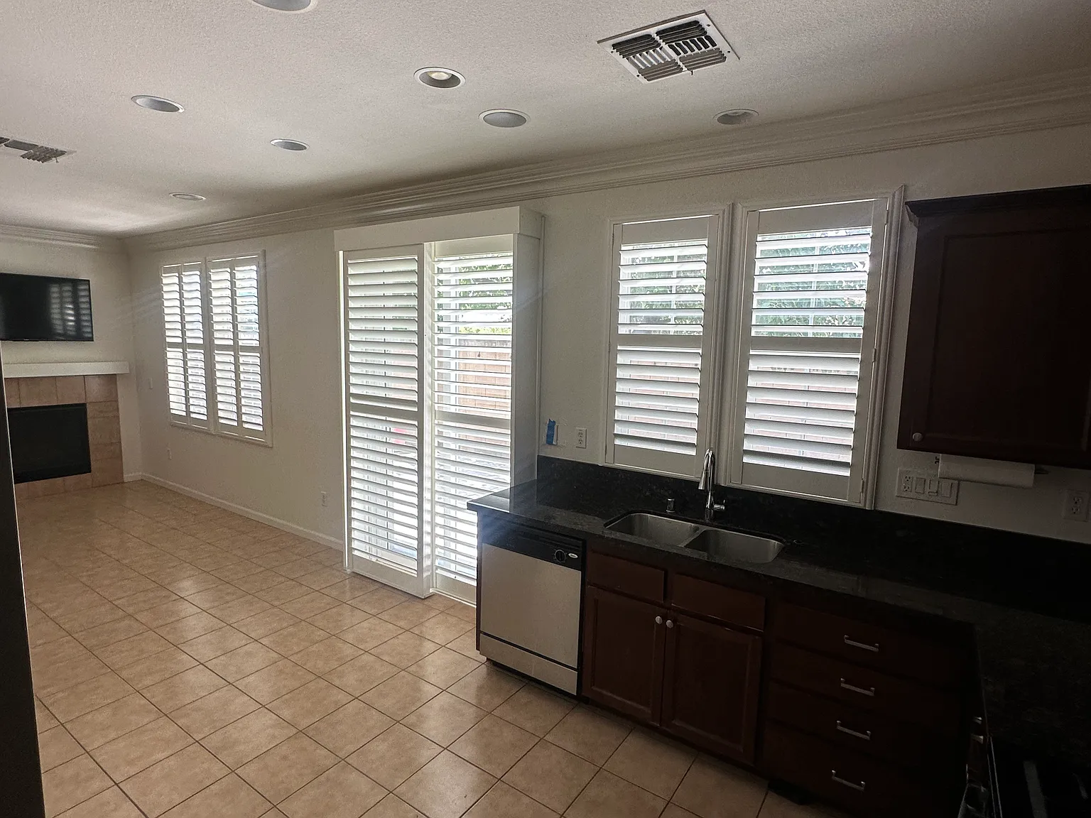 9012 Cortina Cir — Photo 4