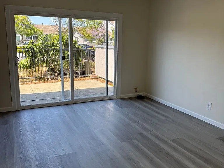 4636 Granada Way — Photo 38