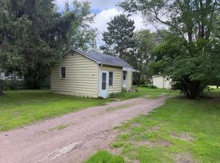 1208 7th St NE, Little Falls, MN 56345