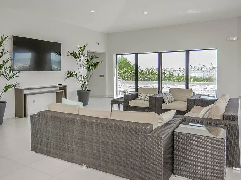 5540 N Ocean Dr #8C — Photo 46