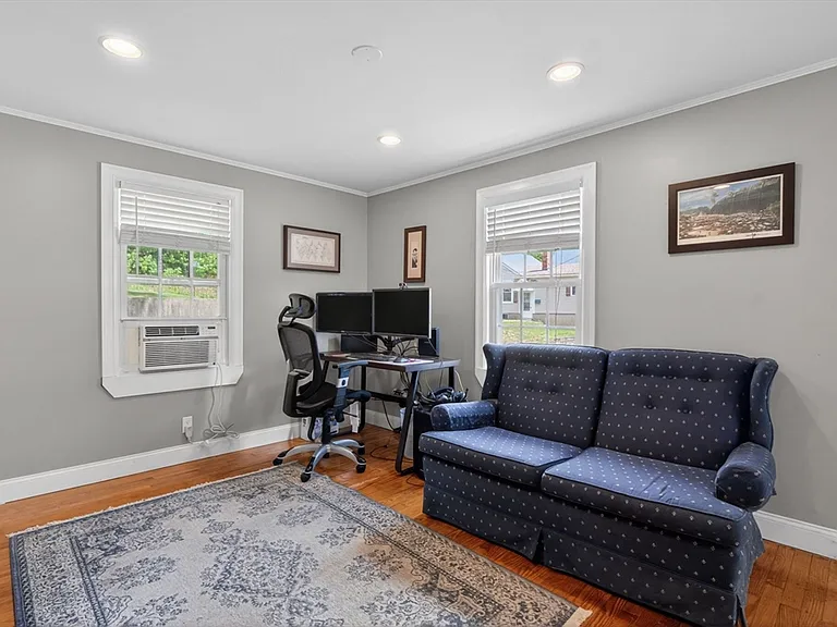 1 Abbott Cir — Photo 12