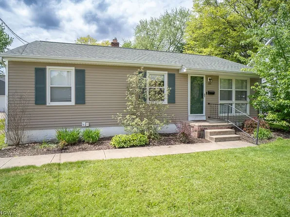 284 McDowell Ave, Akron, OH 44313