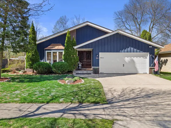 9808 West Tripoli AVENUE, Milwaukee, WI 53228