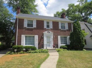 911 E Fork Dr, Flint, MI 48503