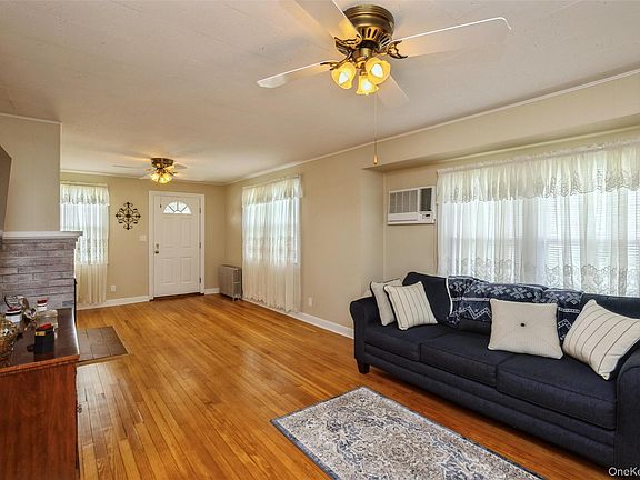 5th image of 27 Litchfield Avenue