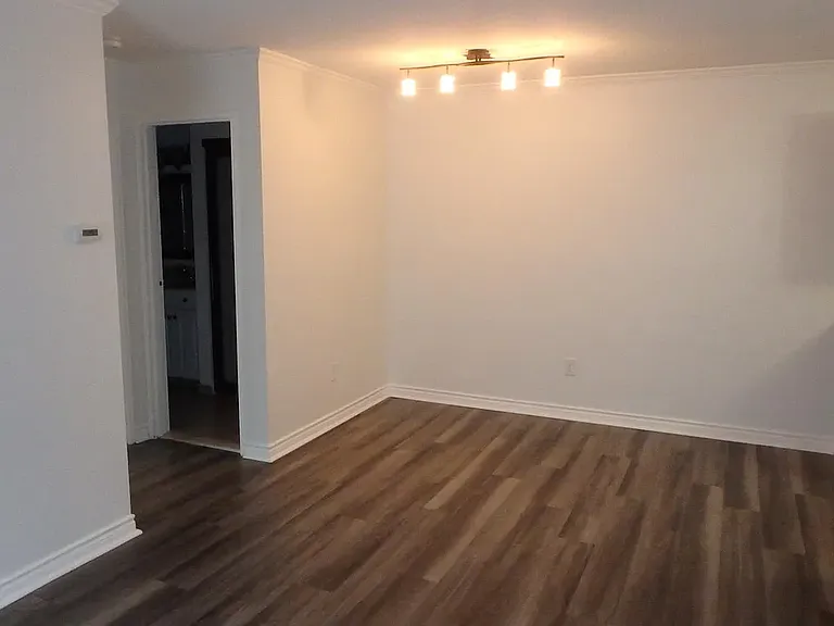 48 Village Brook Ln #20 — Photo 10