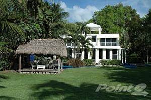 Art Deco Villa