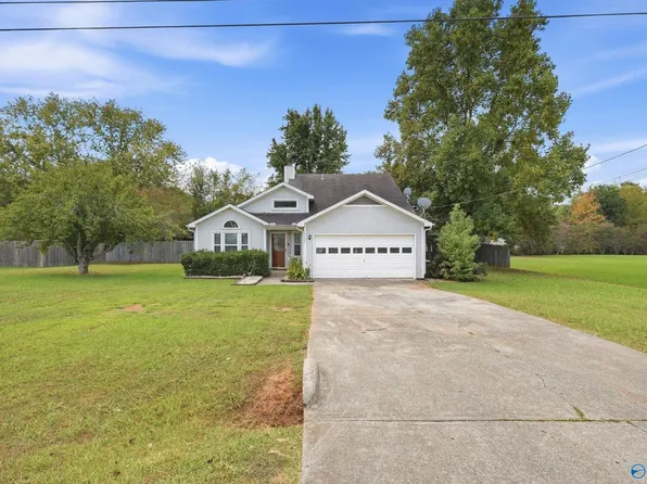 12749 Copperfield Ln, Madison, AL 35756