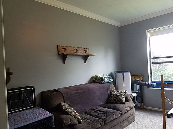 3rd image of 119 Teddy Ave
