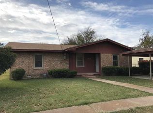 211 N Waco St, Mart, TX 76664