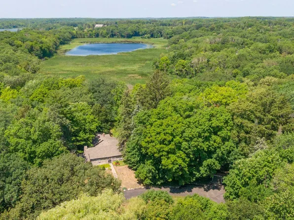 585 Ferndale Rd N, Wayzata, MN 55391