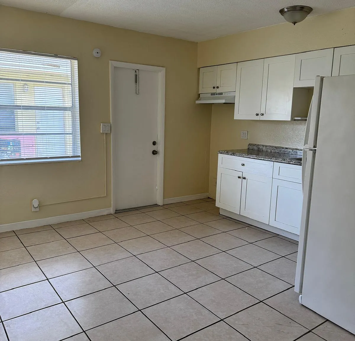 Pompano Garden Villas — Photo 3