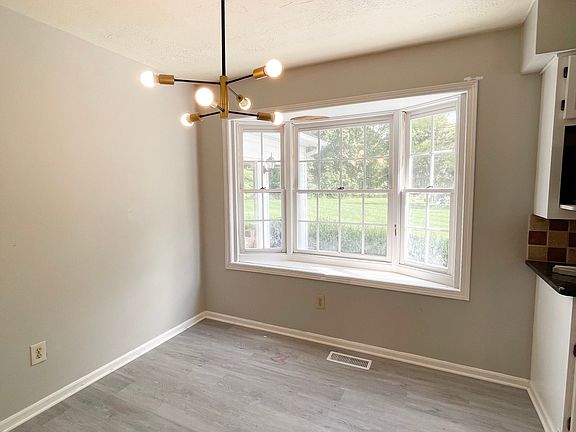 5th image of 7265 Davis Rd