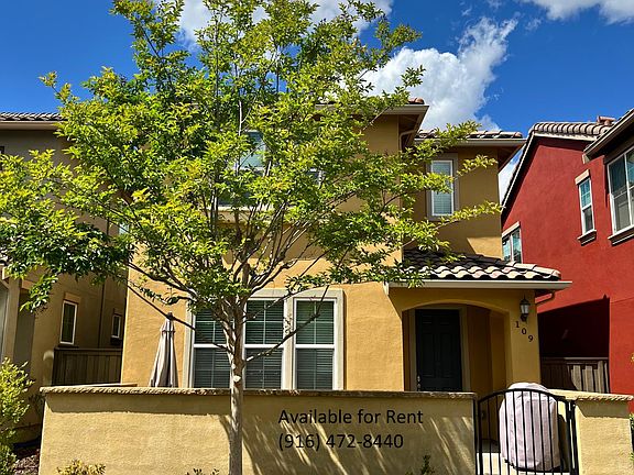 2nd image of 109 Naples Pl