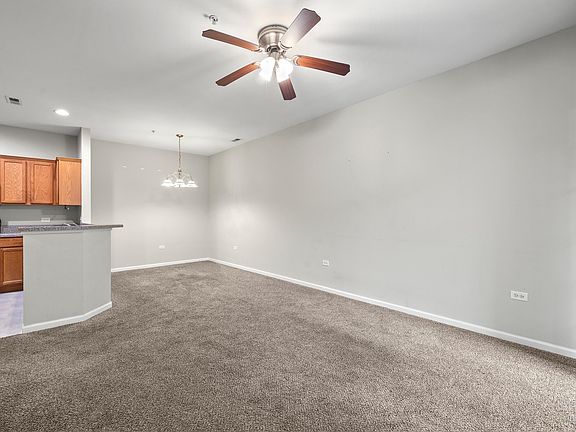 4th image of 2305 Aurora Dr Unit 4