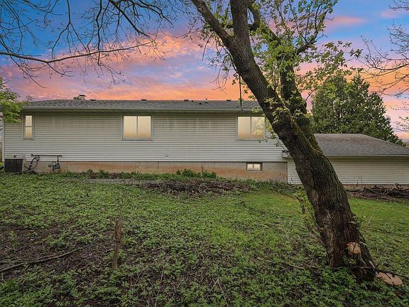 2nd image of 517 Highland Drive